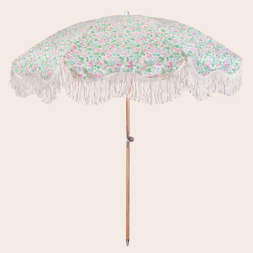 Loveshackfancy x Hurley floral beach umbrella - Picture 1 of 5